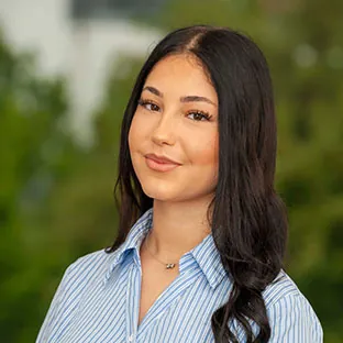 Dr. Julia Berger